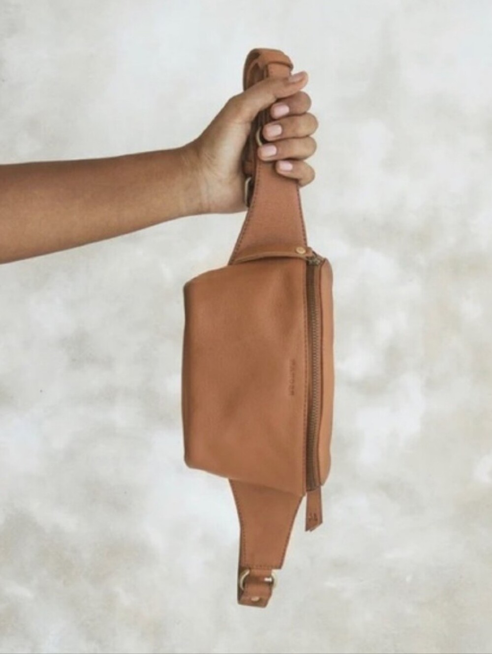 MANDRN Remy Leather Fanny Pack Belt Bag in Tan